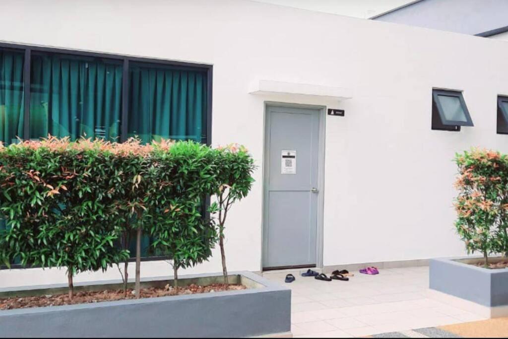 Attractive 3 Bedroom Condo With Pool-D Raudhah Homestay Kajang Exterior foto